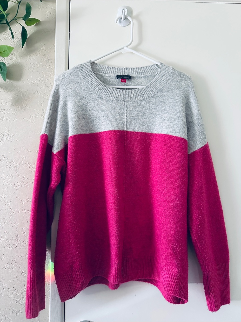 Vince Camuto Sweater- Size Medium- Gray and Fuchsia  - Colorblock